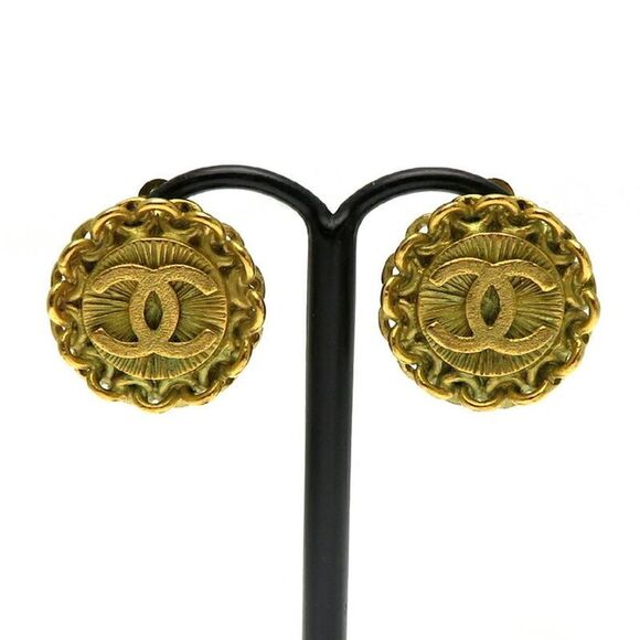 Pre Loved chanel Women Gold Earrings - Picture 1 of 6